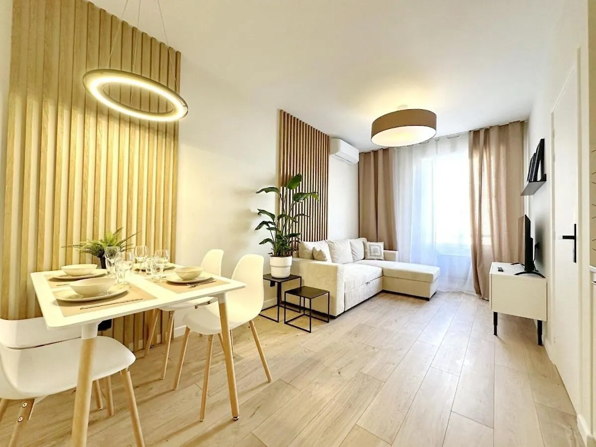 F2 Rue Des Freres Pradignac , Hypercentre 2 Min From Palais Of Festivals Apartment Cannes 0*,  France