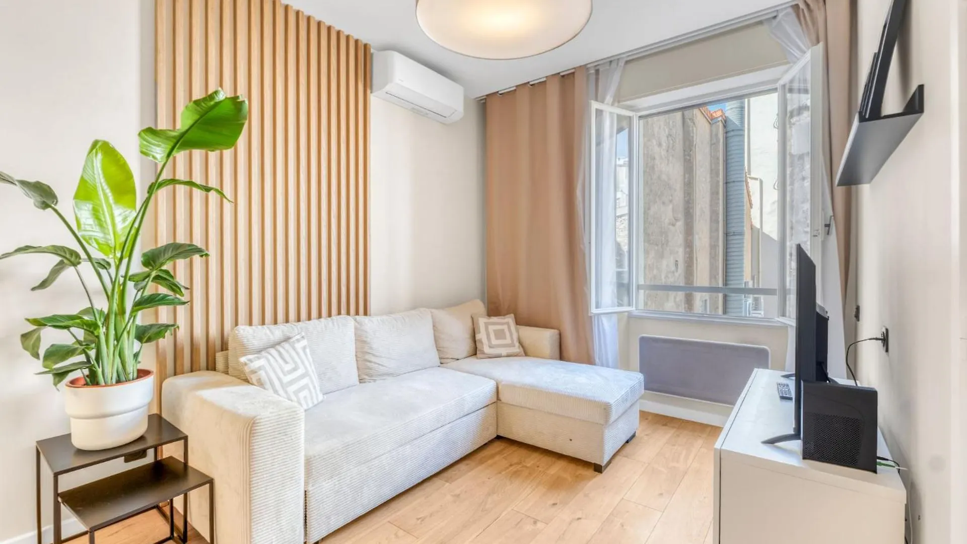 F2 Rue Des Freres Pradignac , Hypercentre 2 Min From Palais Of Festivals Apartment Cannes