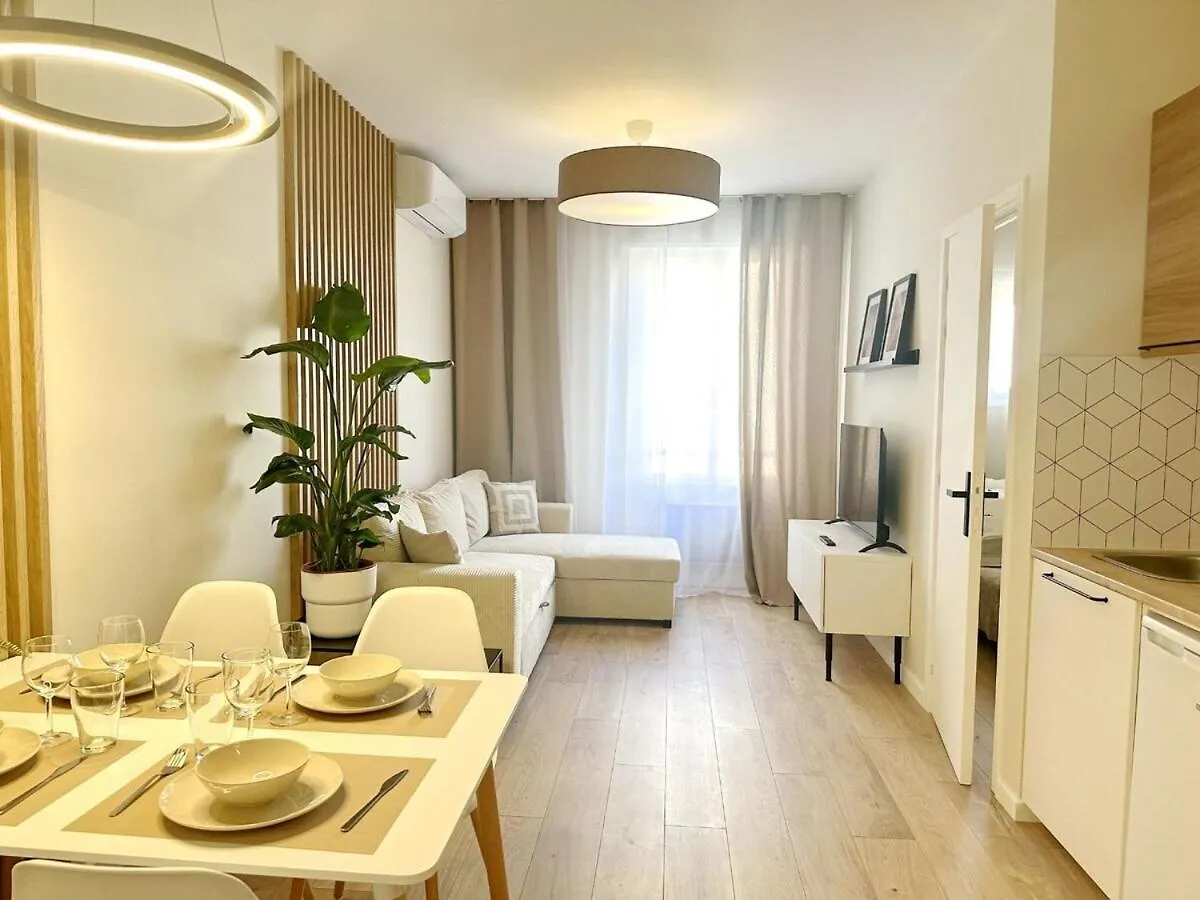 F2 Rue Des Freres Pradignac , Hypercentre 2 Min From Palais Of Festivals Apartment Cannes France